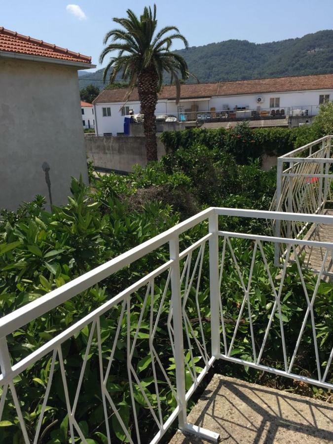 Apartman Lorena Stari Grad  Exterior foto